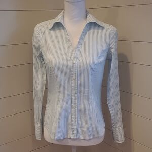 LOFT Long-sleeve Button-down White and Blue Pin-stripe Collared Blouse Size 0